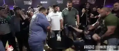 小伙为在扇耳光大赛上夺冠,将手臂练成60厘米,结果被一巴掌ko