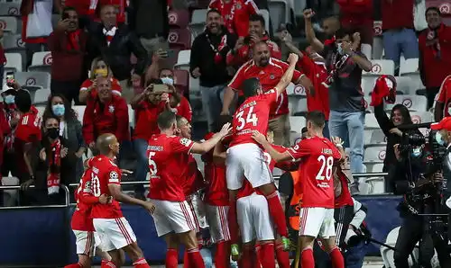 天堂地狱巴萨两场输6球且零射正,苏牙梅西等5大旧将欧冠齐破门