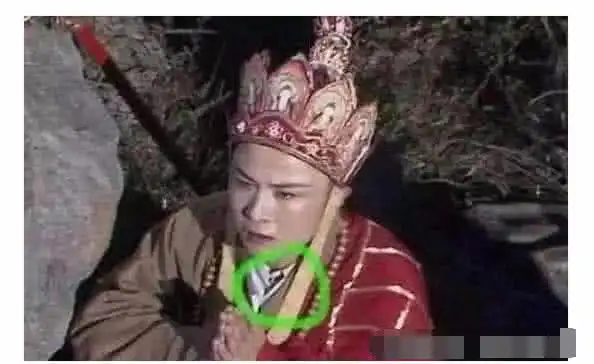 笑出内伤的穿帮镜头,个个尬性十足,看完不笑我叫你师父