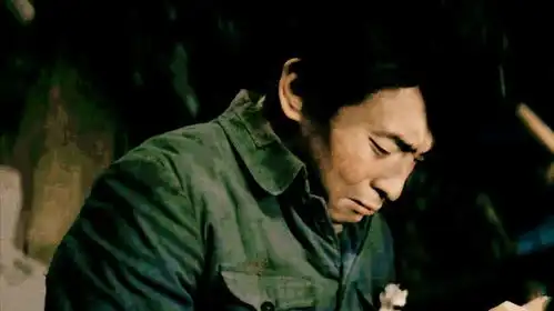 理想照耀中国变丑的邓伦,承包全集泪点,被观众狂赞最美