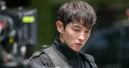 其他韩星都在发胖,只有他瘦成了一道闪电