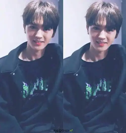 朱正廷,一个有纹身腹肌却偏偏压抑自己拼命散发天...