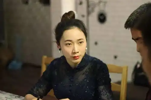 何炅都在玩的明星大侦探,在重庆就能耍100张体验券免费送