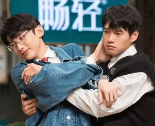 一日300块艰难求生,魏大勋怎么红的如何增加职场收入