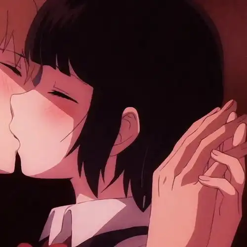 很明显的那种动漫情头哈哈哈哈哈