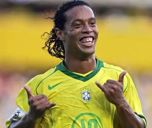 小罗从巴萨宠儿到重婚400万英镑债务缠身和护照欺诈的骗子