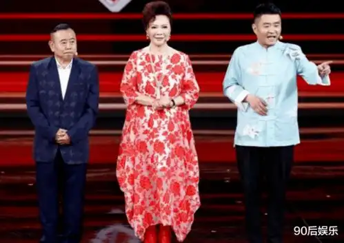 冯巩老婆原来是她低调了37年长这样,难怪不愿意公开她