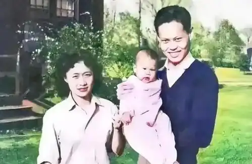 杜致礼曾是杨振宁原配,年轻时留下的照片,散发大家闺秀气质