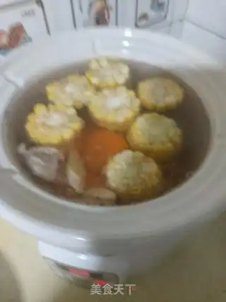 拿红萝卜的兔子表情包玉