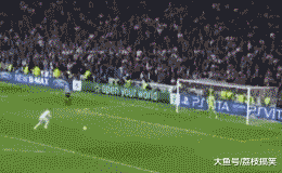 搞笑gif大爷就是大爷,托个车都玩的这么6,好开心呀