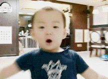 产妇路边产子,贵港交警筑墙护卫