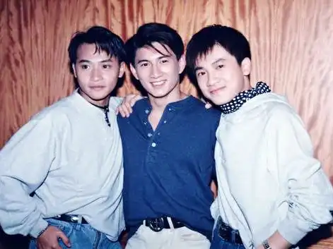 苏有朋终于公布妻子,隐藏了15年的她身价50亿,网友原来是她