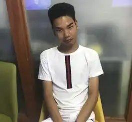 杭州发际线男孩因何走红