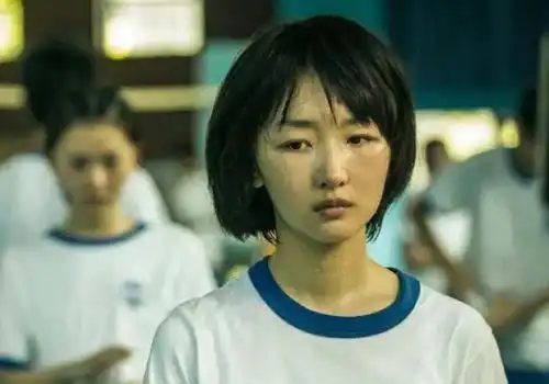 周冬雨新片失利,王景春章子怡当配角都不行,上映3天票房1420万