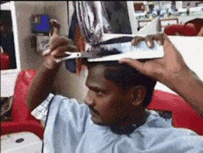 搞笑哥们好福气,竟然带三个女人