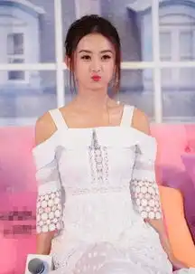 赵丽颖蕾丝裙秀美腿撅嘴卖萌示范碧瑶坐