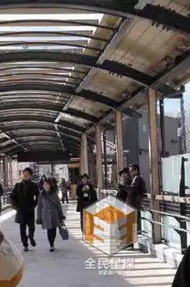 孙俪变表情包新鲜出炉与米老鼠玩合影