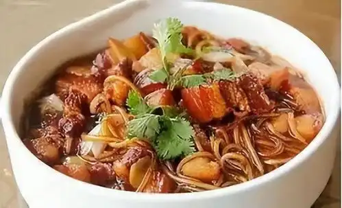 寻找家乡老味道猪肉炖粉条东北菜里的扛把子