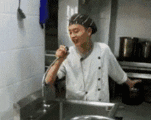 搞笑gif趣图不好意思,我不知道你在直播