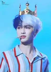 有那些小可爱有朱正廷的表情包或者好看点的图啊最好是高清的