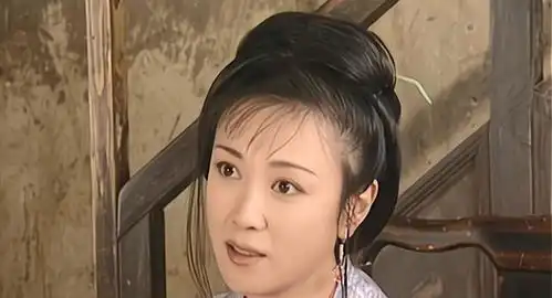 7版潘金莲大比拼,有的搔首弄姿很滑稽,有的风情万种很形象