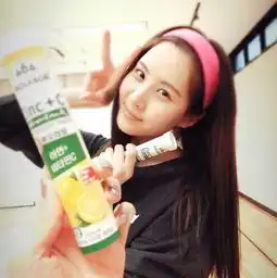 女星自拍照大公开全智贤妩媚允儿宋茜变表情包