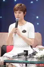 孙俪变清纯少女与姚明pk表情包呆萌