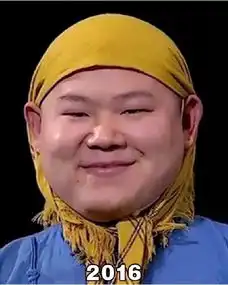 岳云鹏晒28张珍藏自拍照自侃岁月是把什么刀