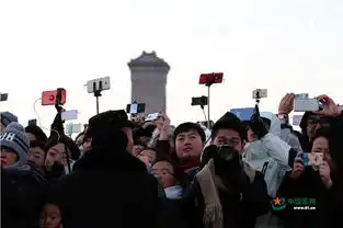 新年第一天观看升旗的表情00后最萌