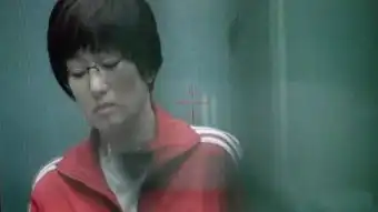 中国女排路透图流出,巩俐表情严肃教练范儿十足