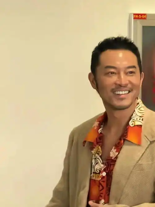 沙溢近照曝光暴瘦36斤还不满足,主食只吃素,面颊凹陷一脸老态