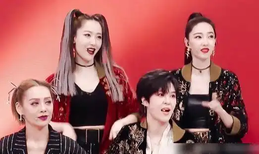 观众被白冰人间妲己迷住了