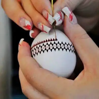 洗干净的鸡蛋壳原来这么有用,几支画笔就能带给你无限的创造力,太厉害了