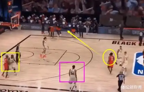 最后1.3秒,哈登示意不打了,塔克举动太暖心,谁注意字母哥的表情