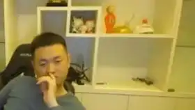 挖鼻孔表情包脚趾