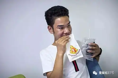 杭州发际线男孩不喜欢当网红,但会多发表情让大家开心