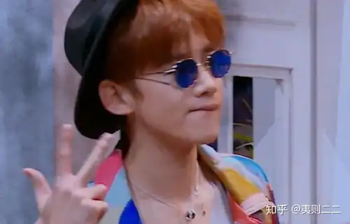 想要明星大侦探表情包,静态动图的都阔以