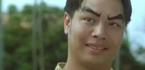 发际线男孩花四万元修了关公眉,表情包爆红全网网友明明很心疼,却忍不住想笑