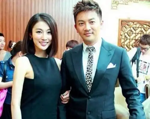 苏有朋的妻子不是颜丹晨,不是林心如,而是他形影不离的经纪人