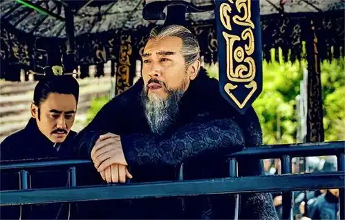 相士给曹丕算命说他能活到80岁,曹丕却40岁逝世,临终前算得准