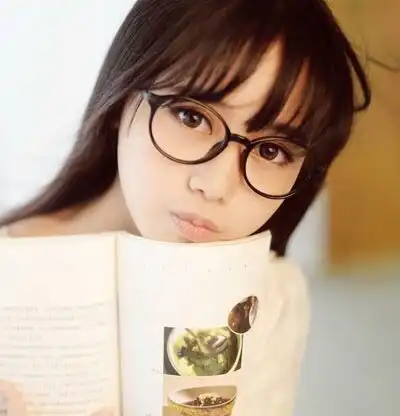 小时候羡慕别人戴眼镜,为什么长大之后千方百计摘掉眼镜