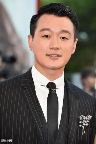 范冰冰拍苹果不用替身,赢得佟大为赞赏,李晨的反应亮了