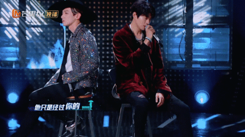明星大侦探白敬亭魏大勋惊喜合体,演唱他只是经过太好听