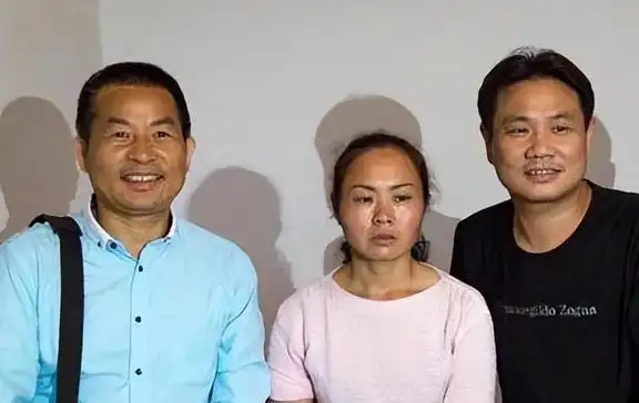 绝望悲剧变喜剧,被拐郜艳梅嫁给农民成了乡村教师,有了退休工资