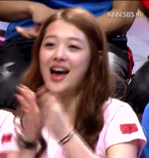 爆笑gif美女都这样些让人飘飘然的表情