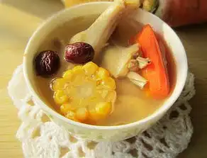 玉米红萝卜煲汤图片