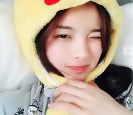 杨超越wink表情包了解下眨眼卖萌上演歪头杀