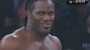 9个超经典表情包视频出处,笑的我根本来不及存表情求硬币