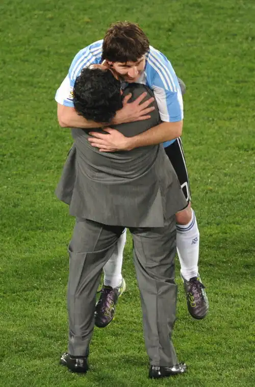 马拉多纳世界杯经典表情