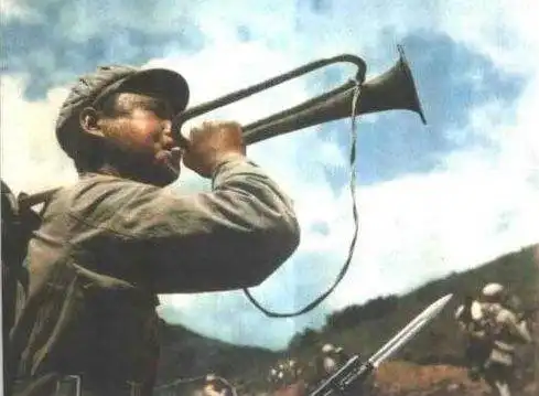 英军老兵称志愿军比德军难打,他们冲得太近了,用表情就把新兵吓得手足无措